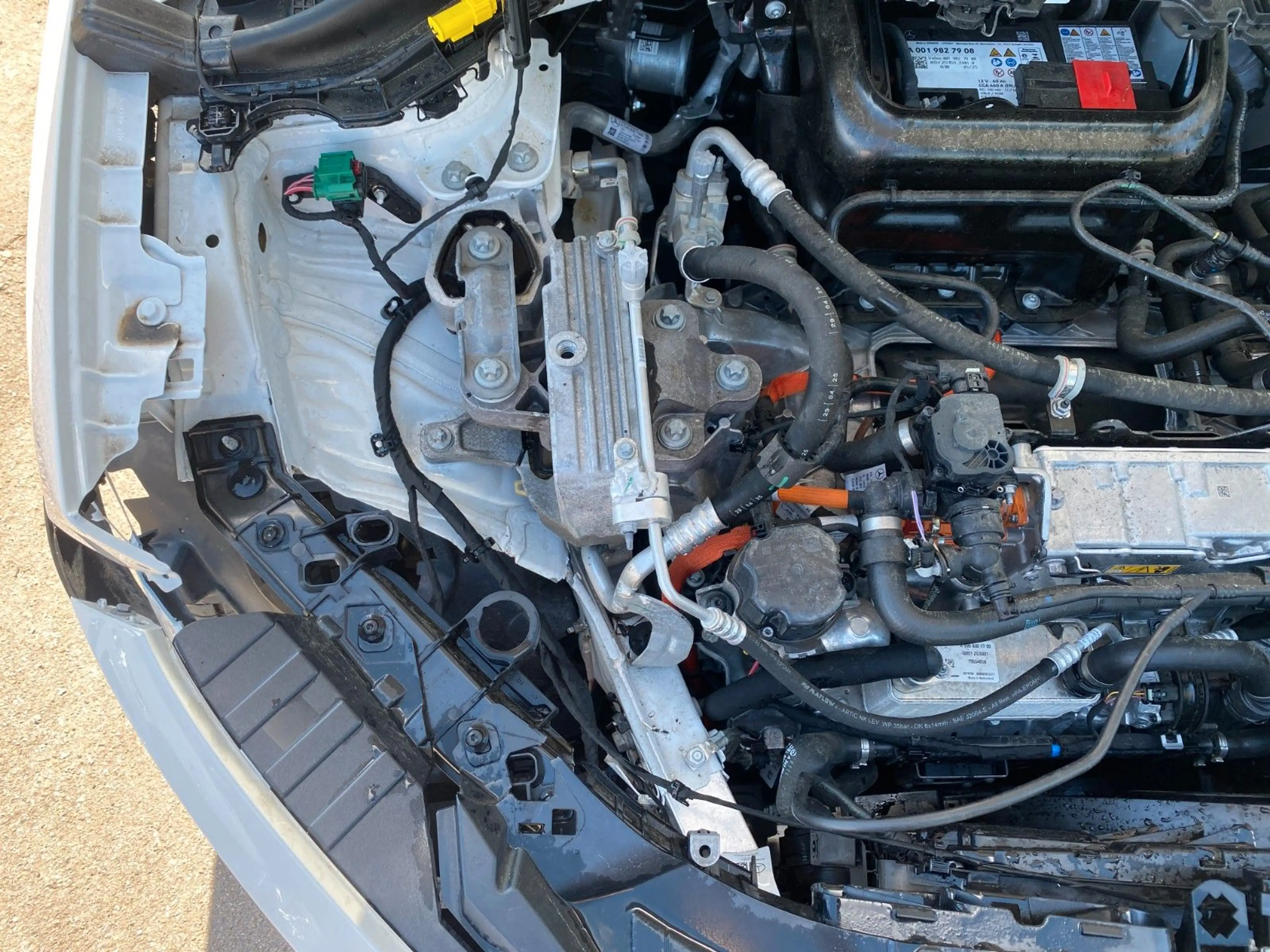 Mercedes-Benz EQA 250+ *Progressive Adv/Totwinkel/LED/Kamera* — photo 15