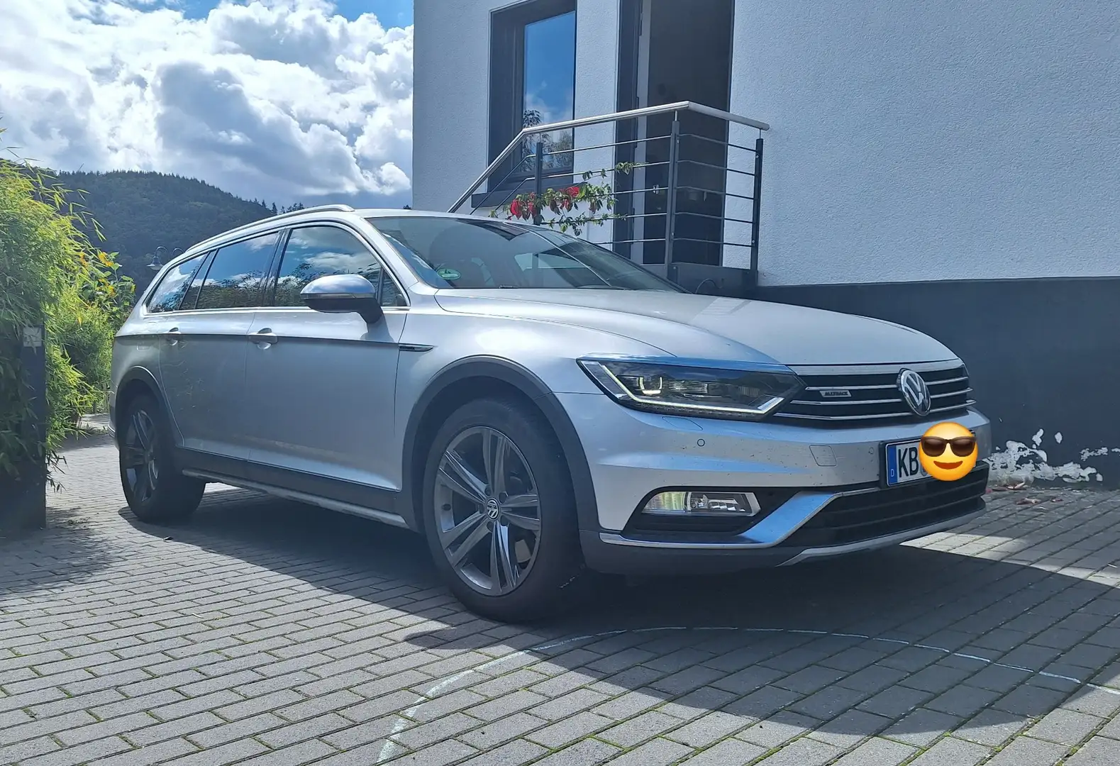 Volkswagen Passat Alltrack 2.0 TDI 4Motion DSG 239 PS Срібний - 1