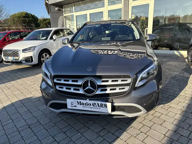 Mercedes-Benz GLA 180 GLA 180 d Business Extra