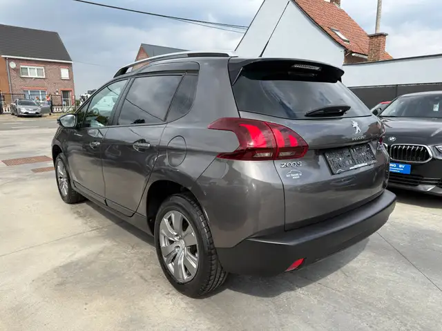 Peugeot 2008 view 7