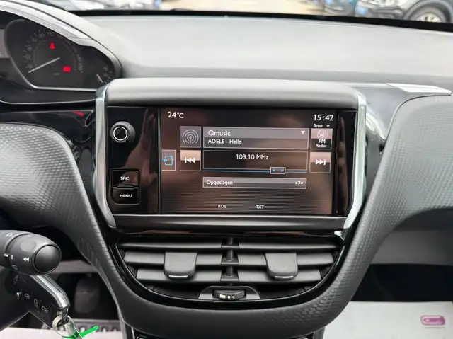 Peugeot 2008 view 19