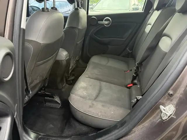 Fiat 500X view 11
