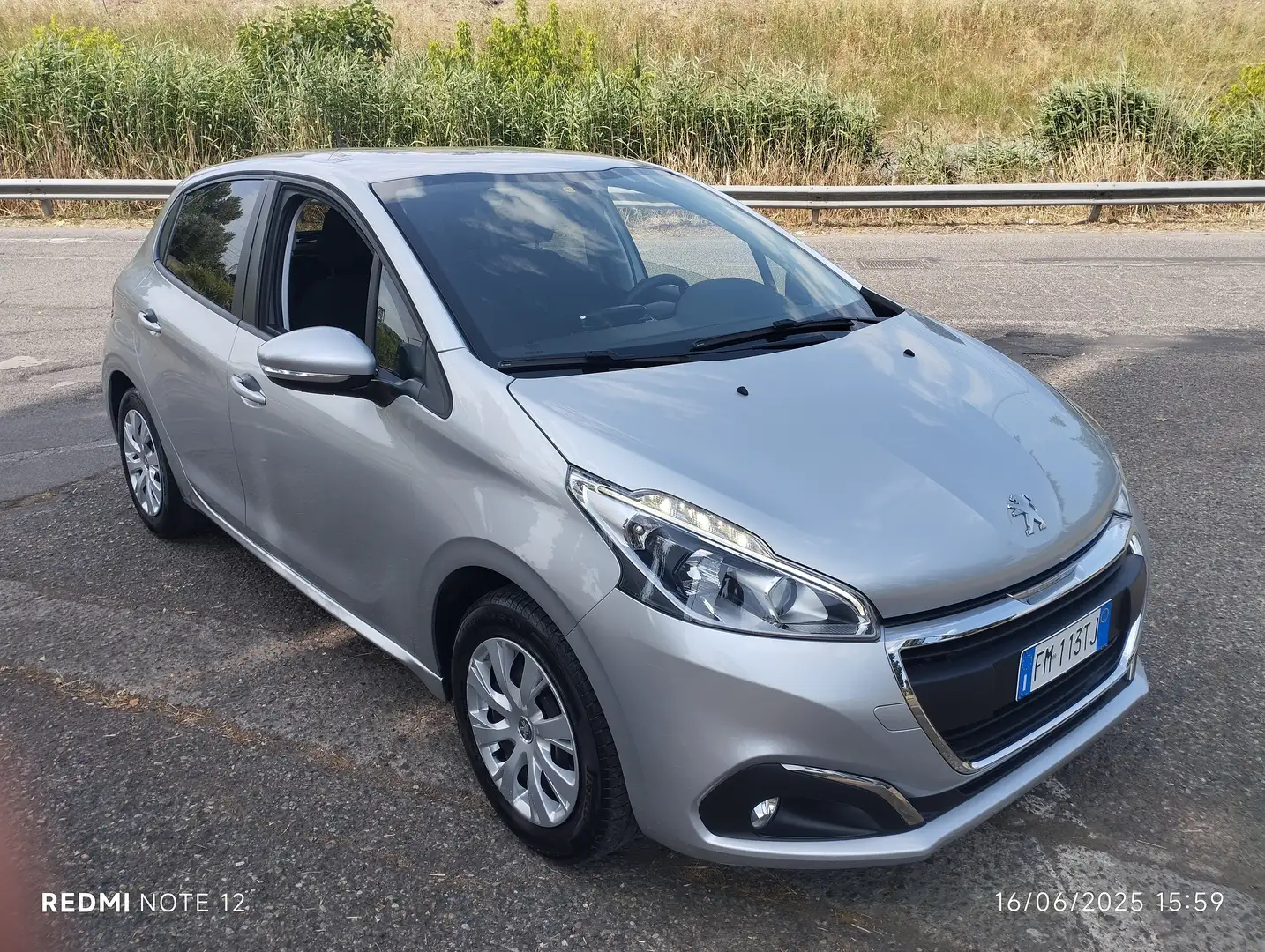 Peugeot 208 5p 1.2 Puretech Touch 82cv - 1