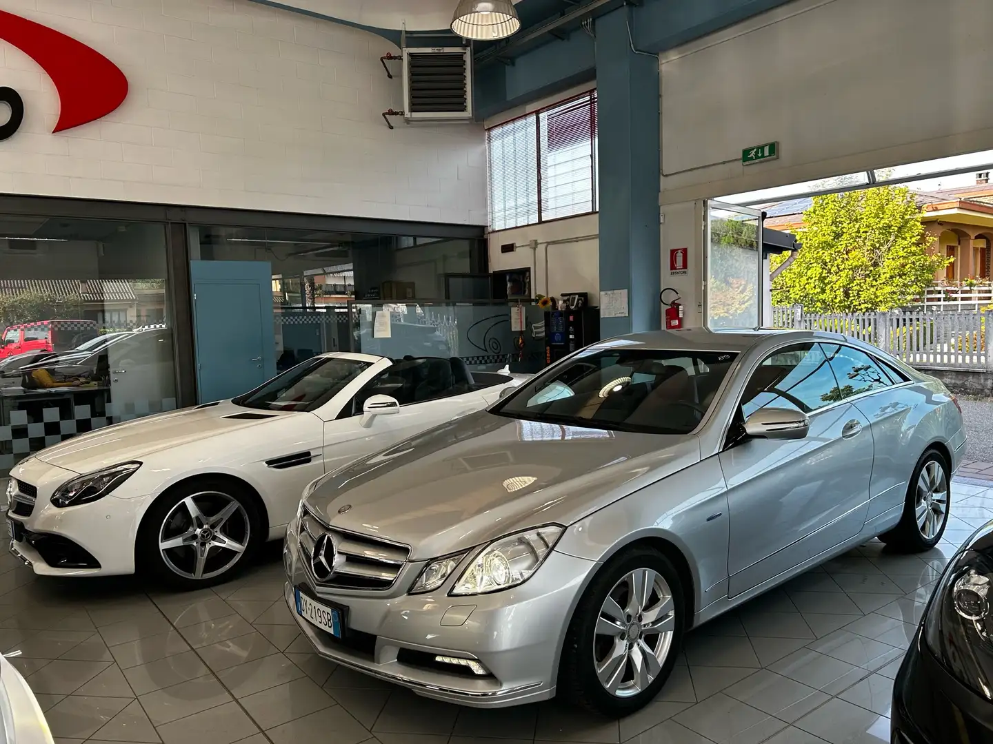 Mercedes-Benz E 250 E Coupe 250 (cgi) be Avantgarde auto Argento - 1