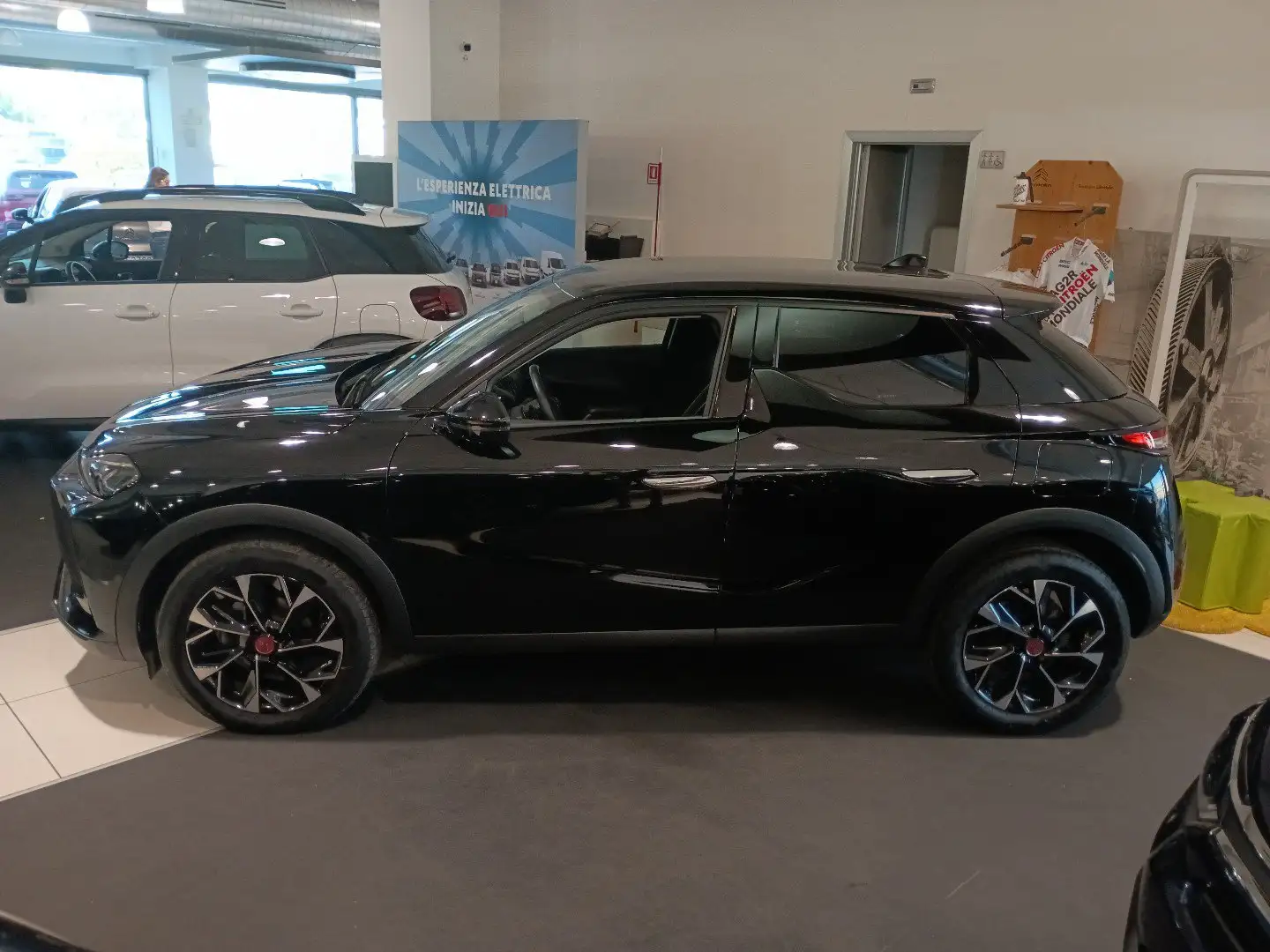 DS Automobiles DS 3 Crossback DS 3 PureTech 130 aut Performance Line+ Negro - 2