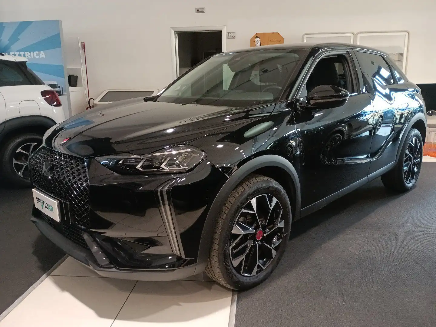 DS Automobiles DS 3 Crossback DS 3 PureTech 130 aut Performance Line+ Negro - 1