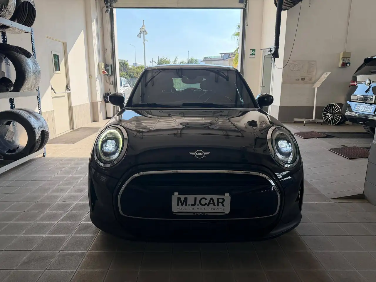 MINI Cooper 5p 1.5 Classic auto, миниатюра 2
