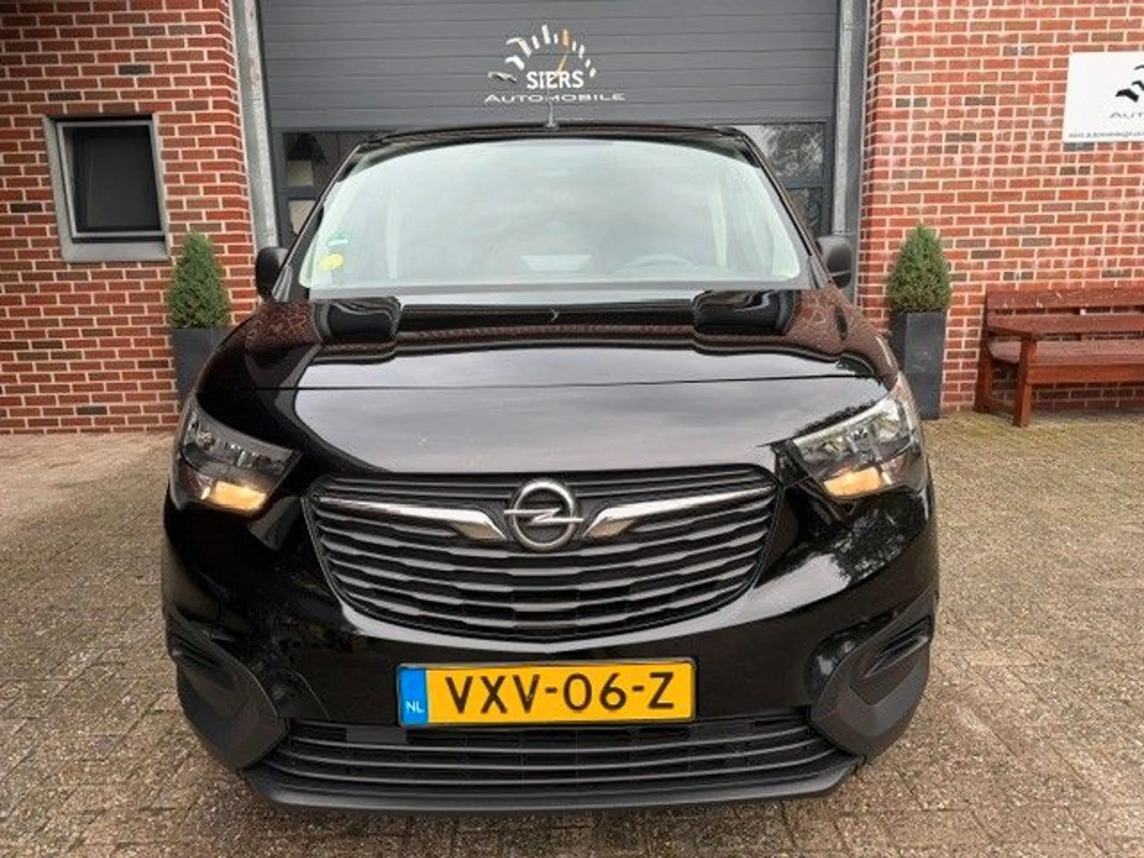 Opel Combo E 1.5D L1H1 Cargo Basis erhöhte Nutzlast — photo 8