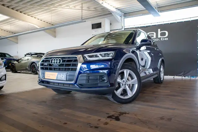 Audi Q5 main image
