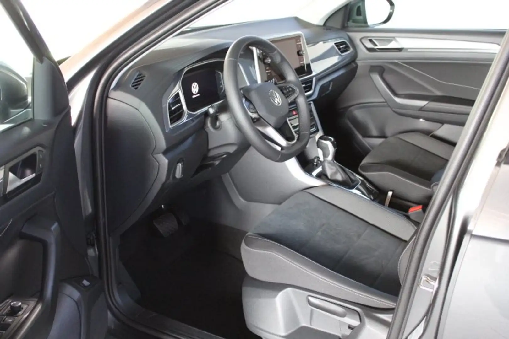 Volkswagen T-Roc 1.5TSI DSG STYLE ACC IQ.DRIVE EASY OPEN RF-KAMERA Gris - 2