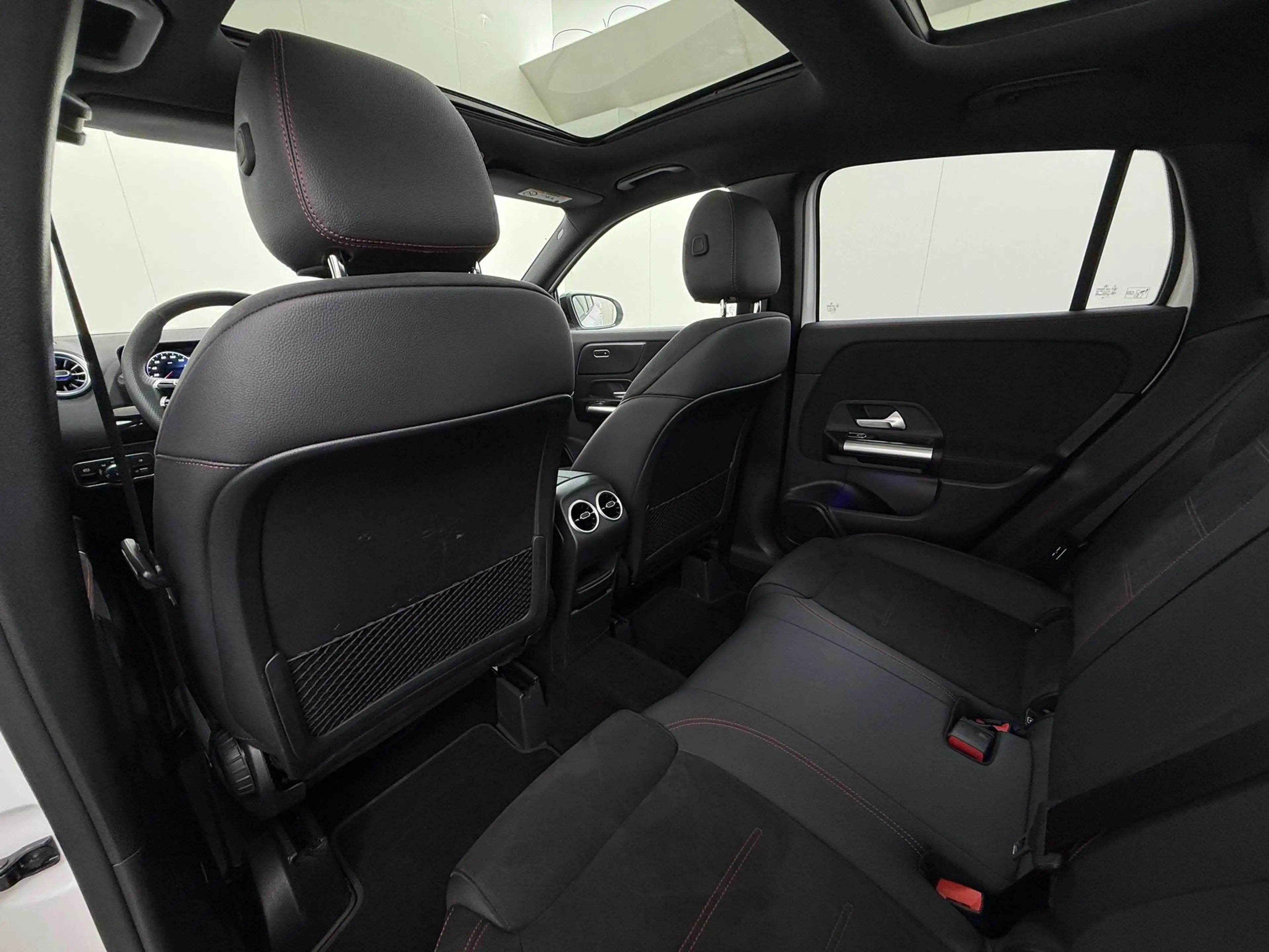 Mercedes-Benz GLA 250 e Business Solution AMG | Trekhaak Wegklapbaar | P — photo 8