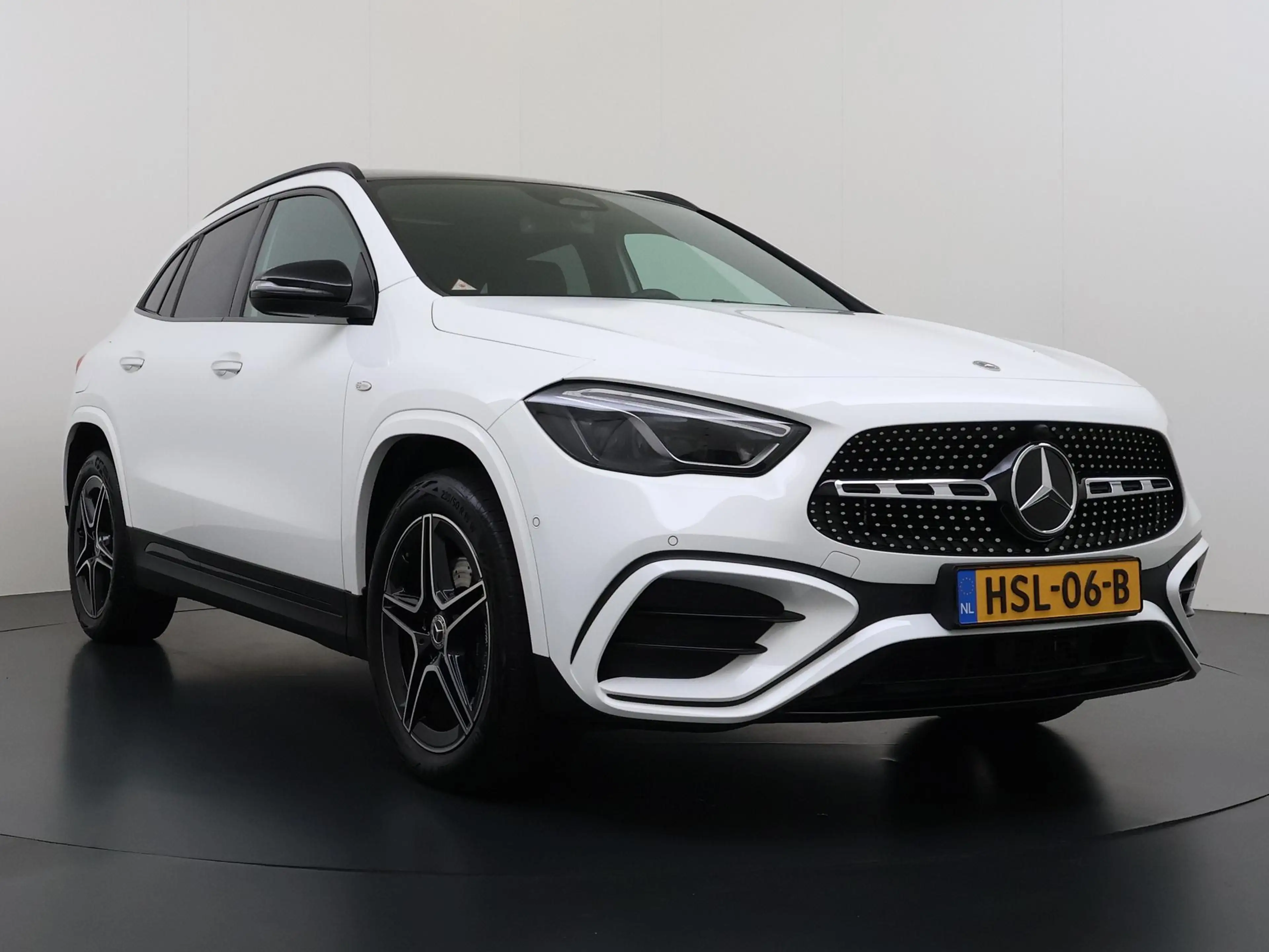 Mercedes-Benz GLA 250 e Business Solution AMG | Trekhaak Wegklapbaar | P — photo 13