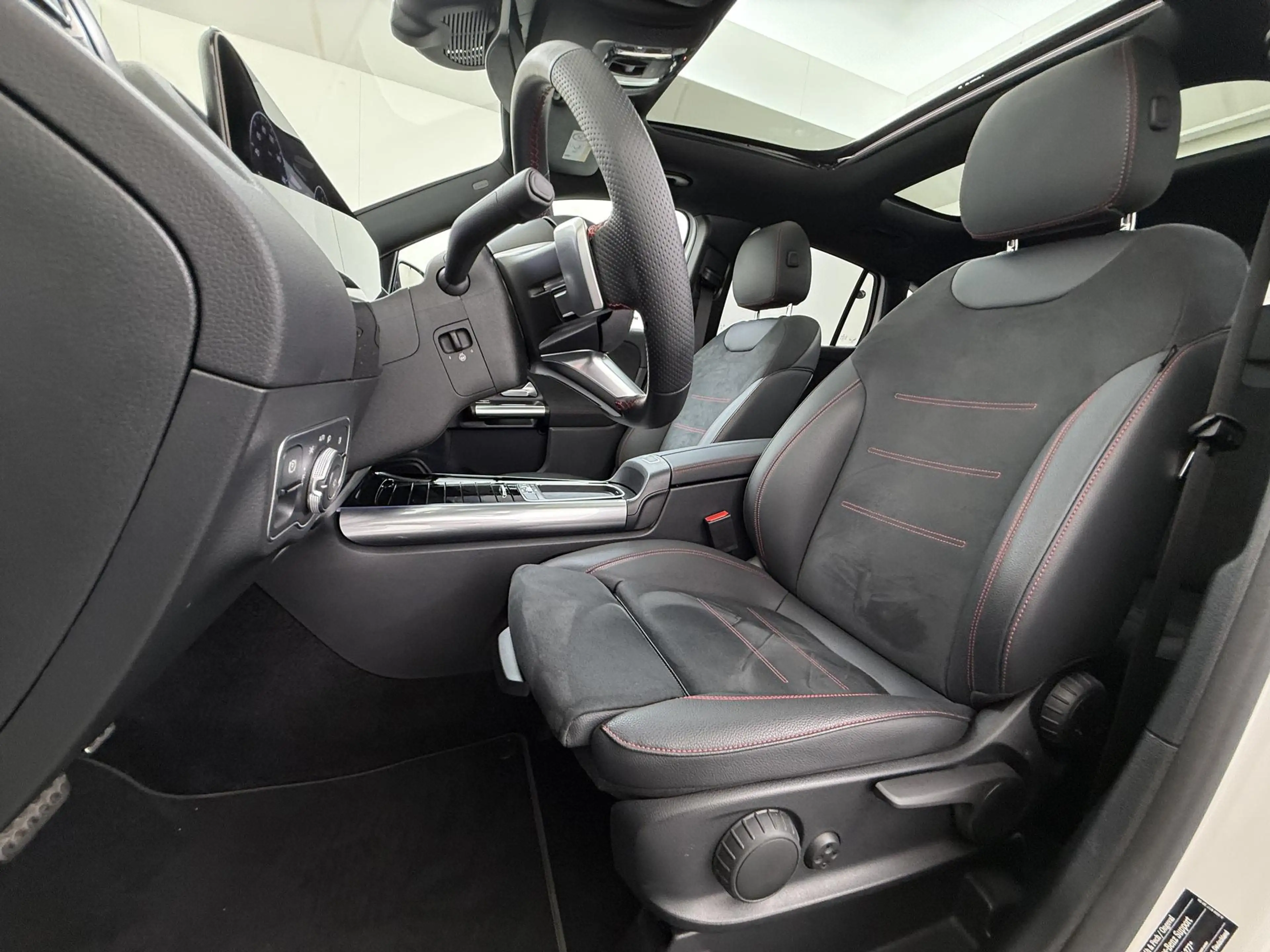 Mercedes-Benz GLA 250 e Business Solution AMG | Trekhaak Wegklapbaar | P — photo 4