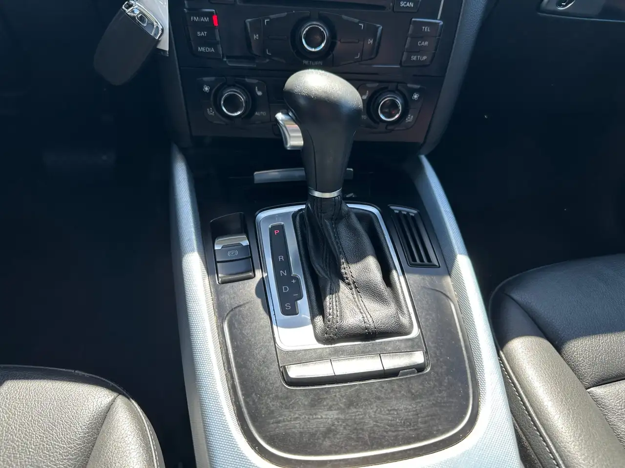 Audi Q5 photo Audi Q5