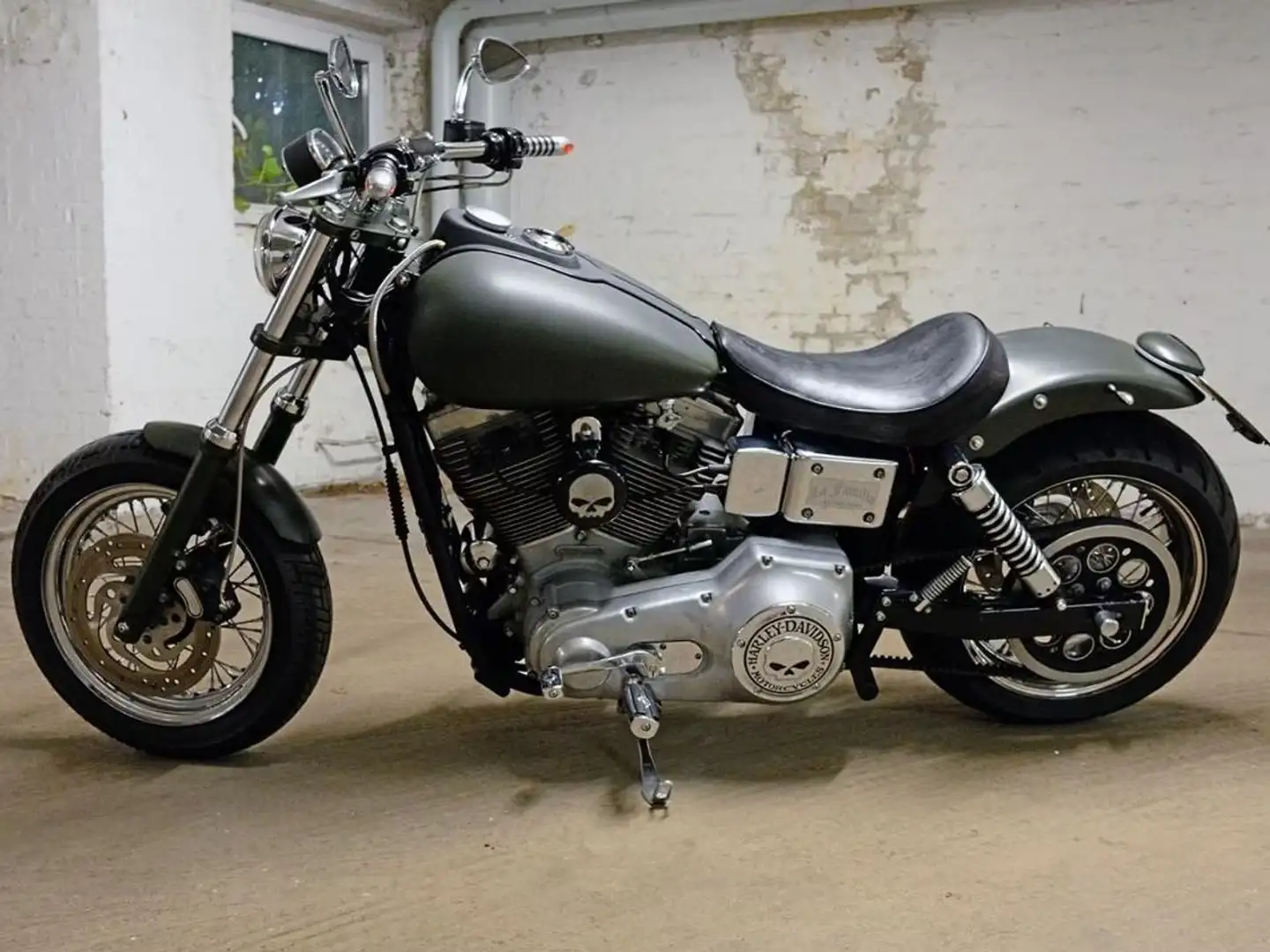 Harley-Davidson Dyna Super Glide Černá - 1