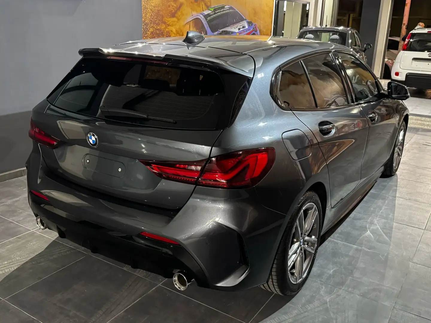 BMW 118 118d  F40  Msport  auto Grigio - 2