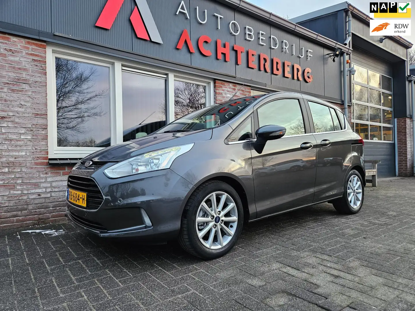 Ford B-Max 1.0 EcoBoost Titanium NAP! Airco! Cruise Control! Grau - 1