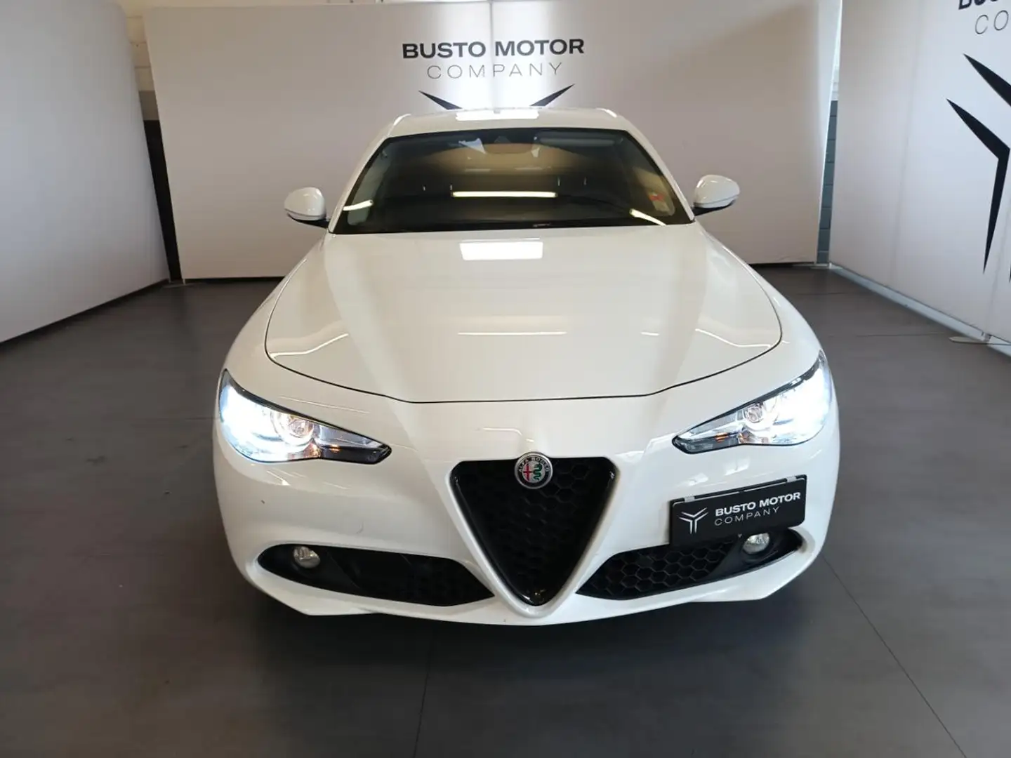 Alfa Romeo Giulia 2.2 Turbodiesel 150 CV Super auto Fehér - 2