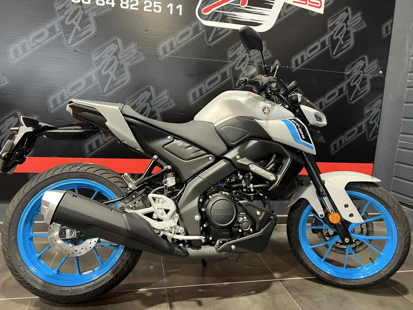 Yamaha MT-125 Gris - 2