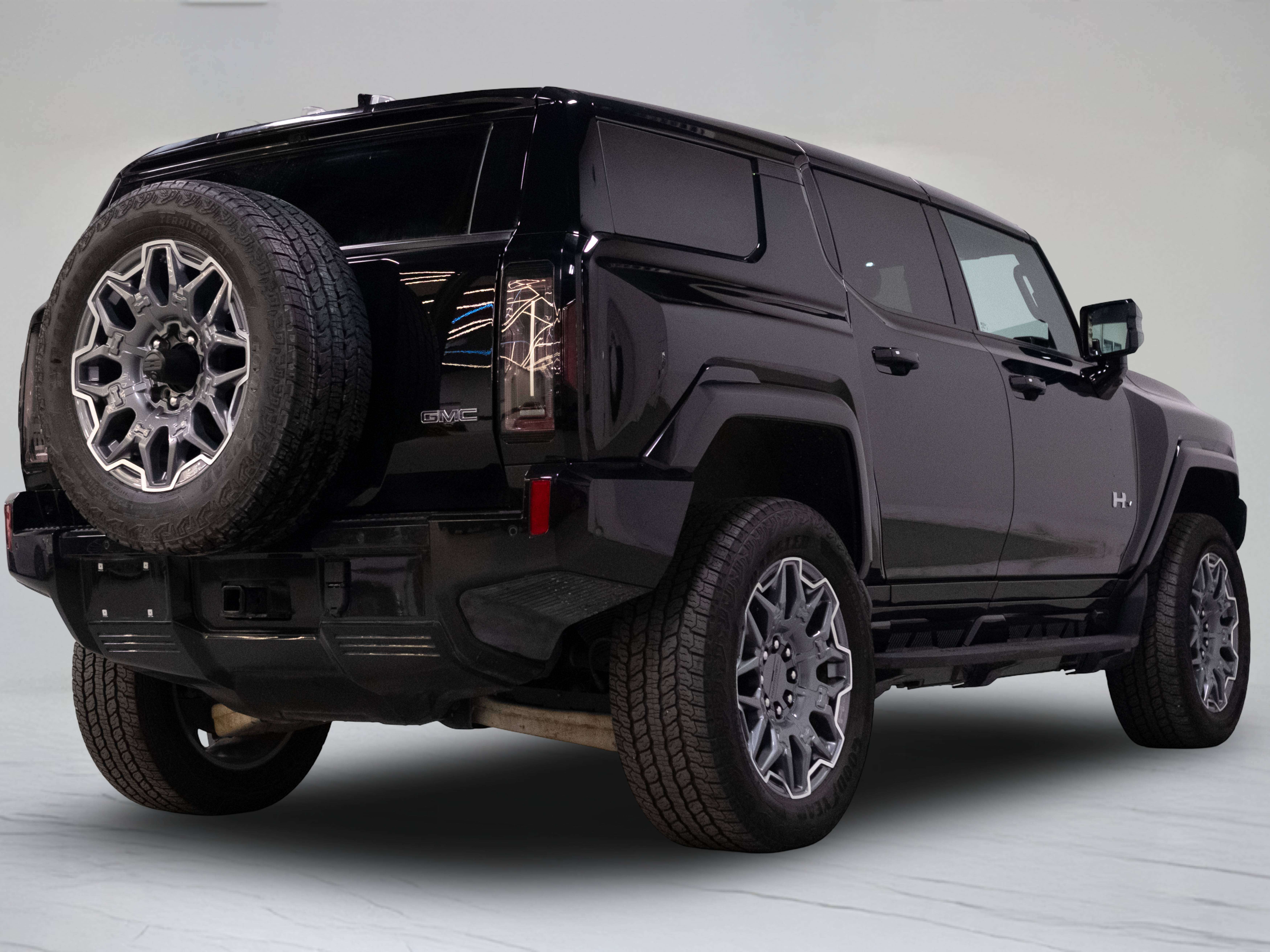 2025 GMC HUMMER EV SUV