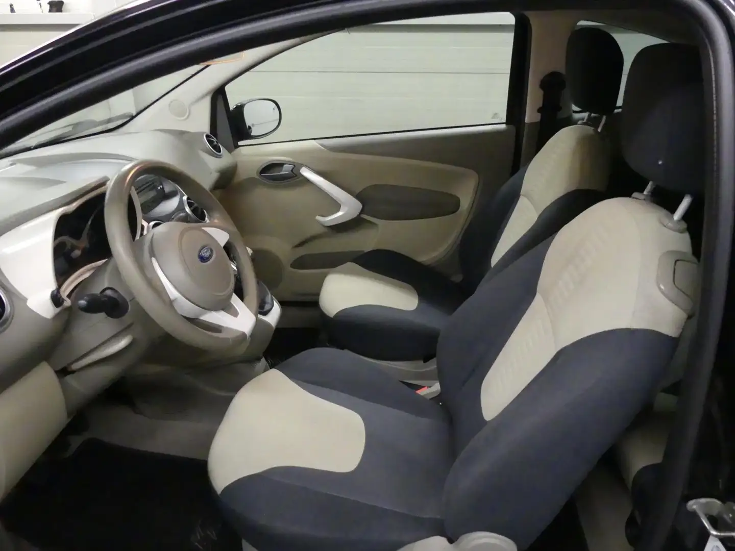 Ford Ka/Ka+ 1.2 Titanium - Airco - APK 2026 Noir - 2