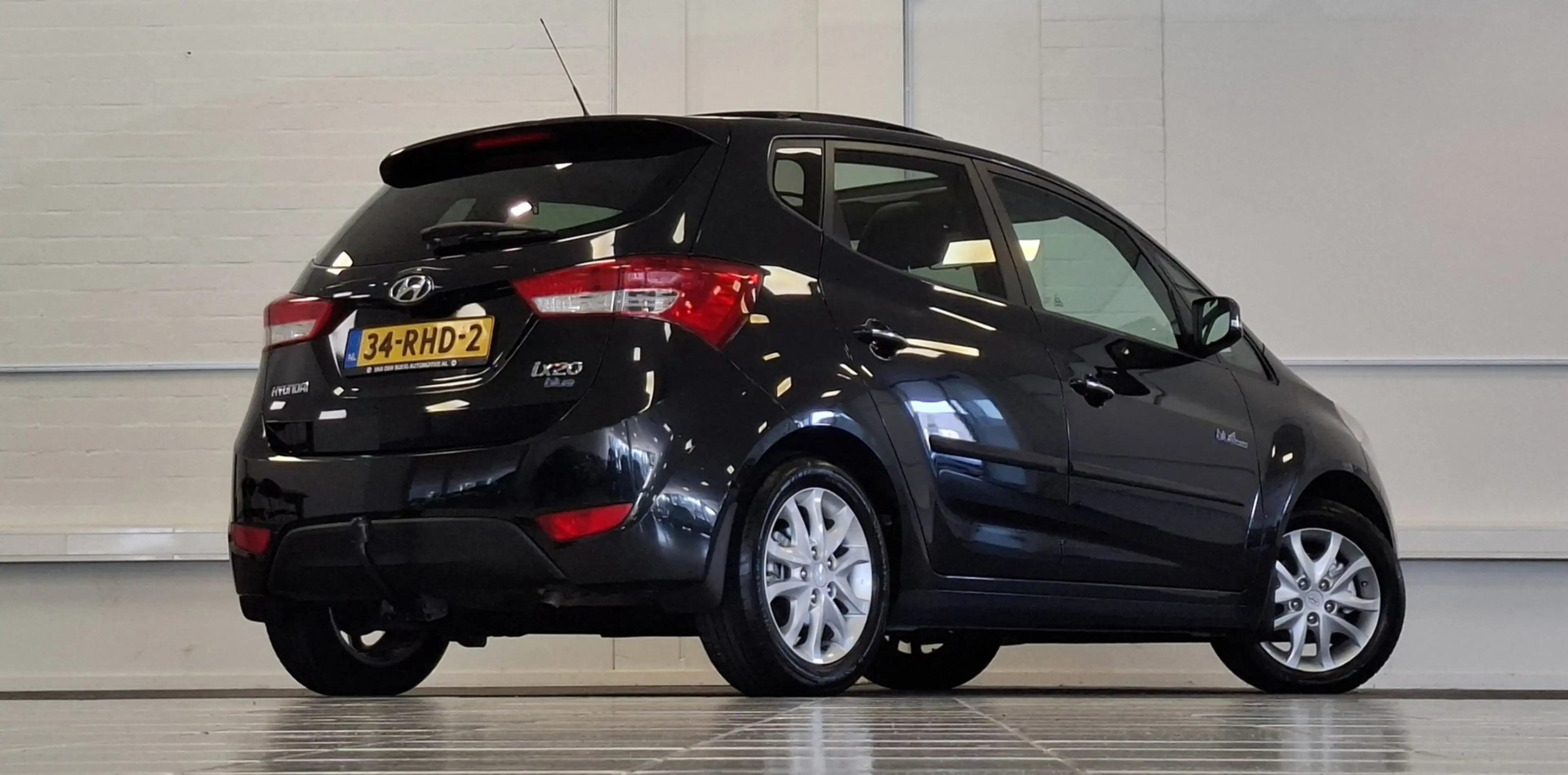 Hyundai iX20 1.6i i-Catcher Leder Trekhaak Navi Schuif/kantelda — photo 7