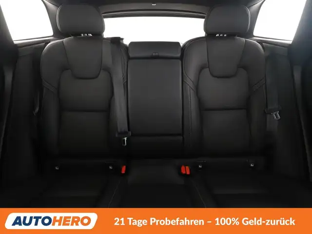 Volvo XC60 view 15
