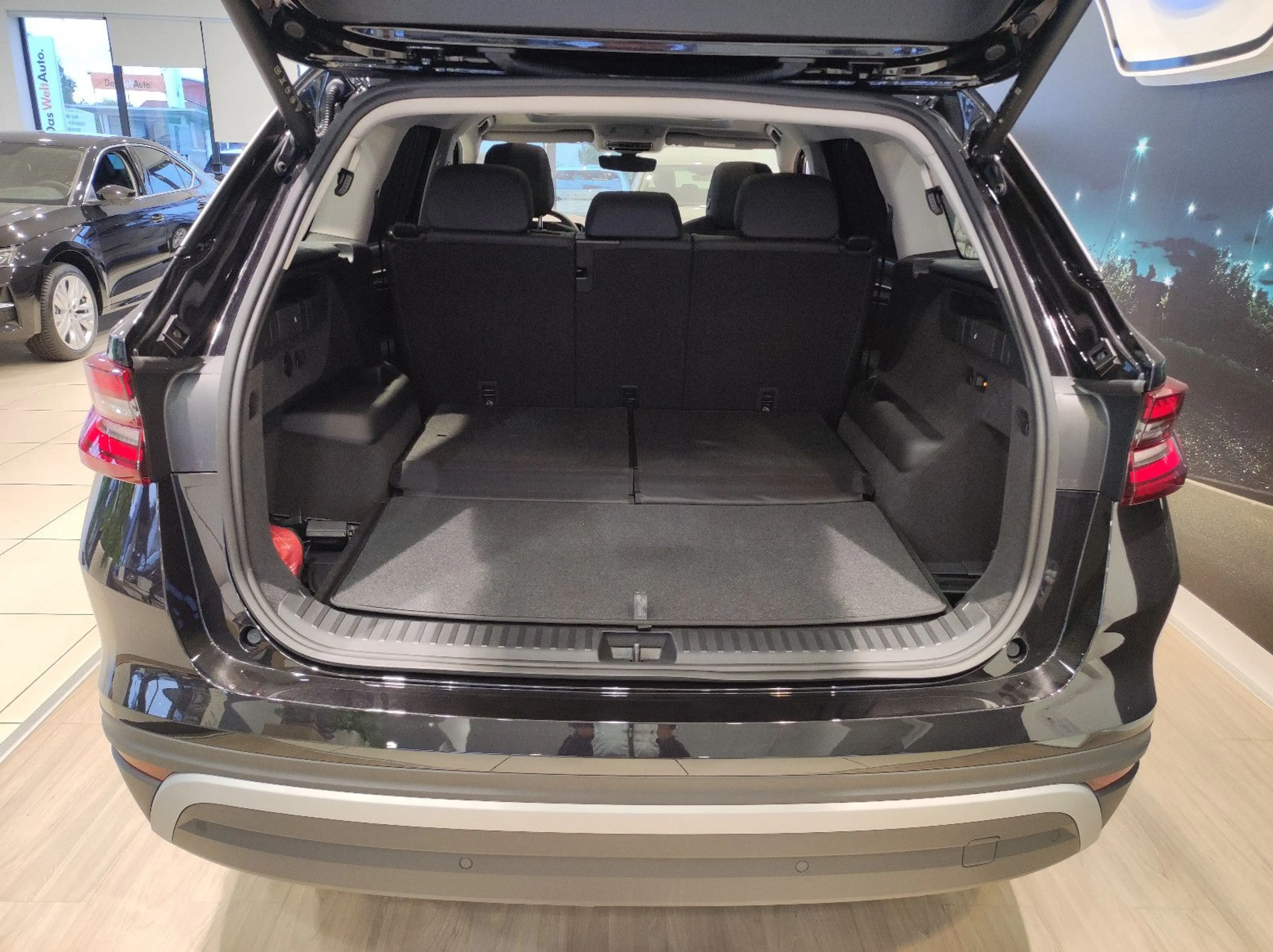 Skoda Kodiaq 2.0 TDI 4X4 DSG Selection Suite 7-Si VOLL — photo 12
