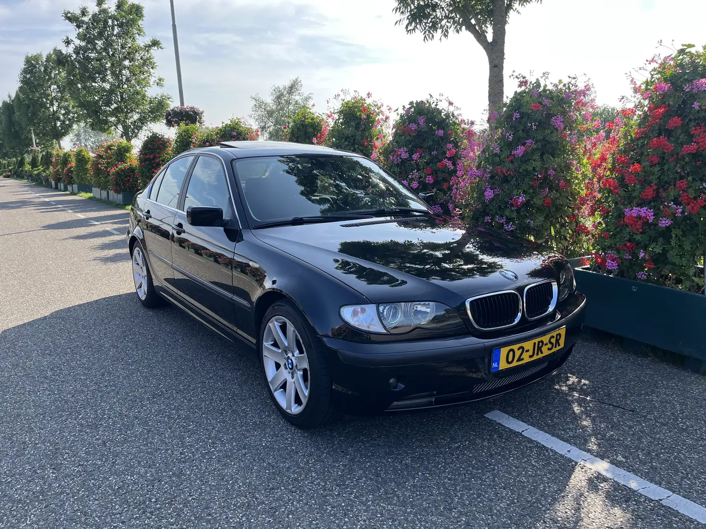 BMW 330 330i Executive Чорний - 1