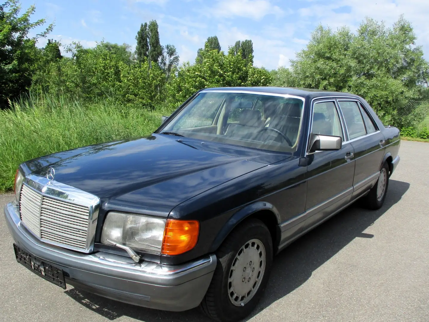 Mercedes-Benz 560 SEL,1.Hd,dkl.blau904,Leder beige,7000E Service NEU Albastru - 1