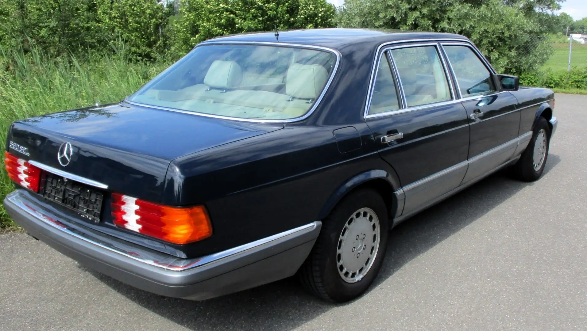 Mercedes-Benz 560 SEL,1.Hd,dkl.blau904,Leder beige,7000E Service NEU Albastru - 2