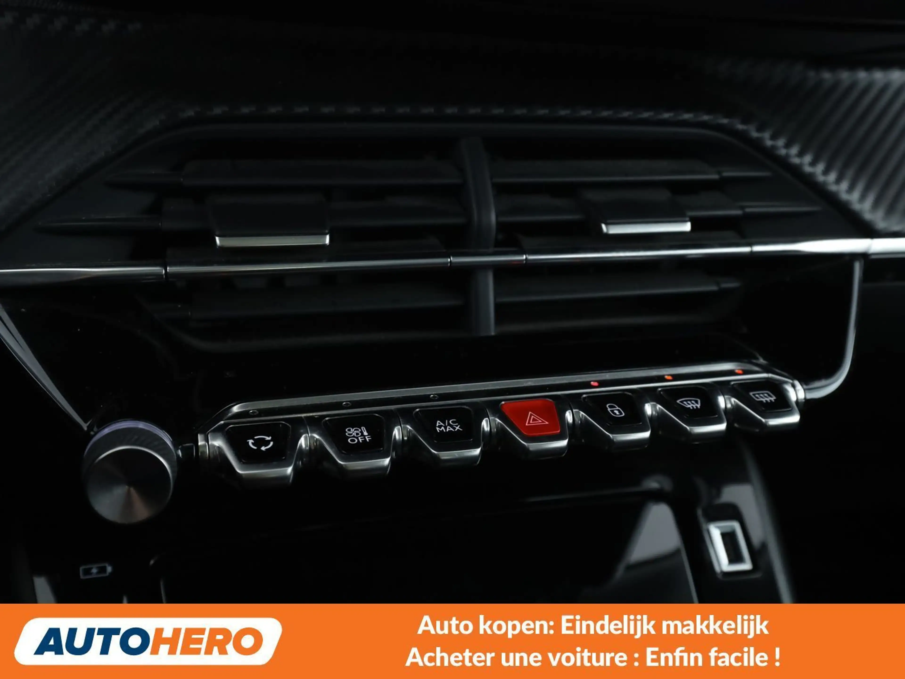 Peugeot 2008 1.2 PureTech Allure — photo 11
