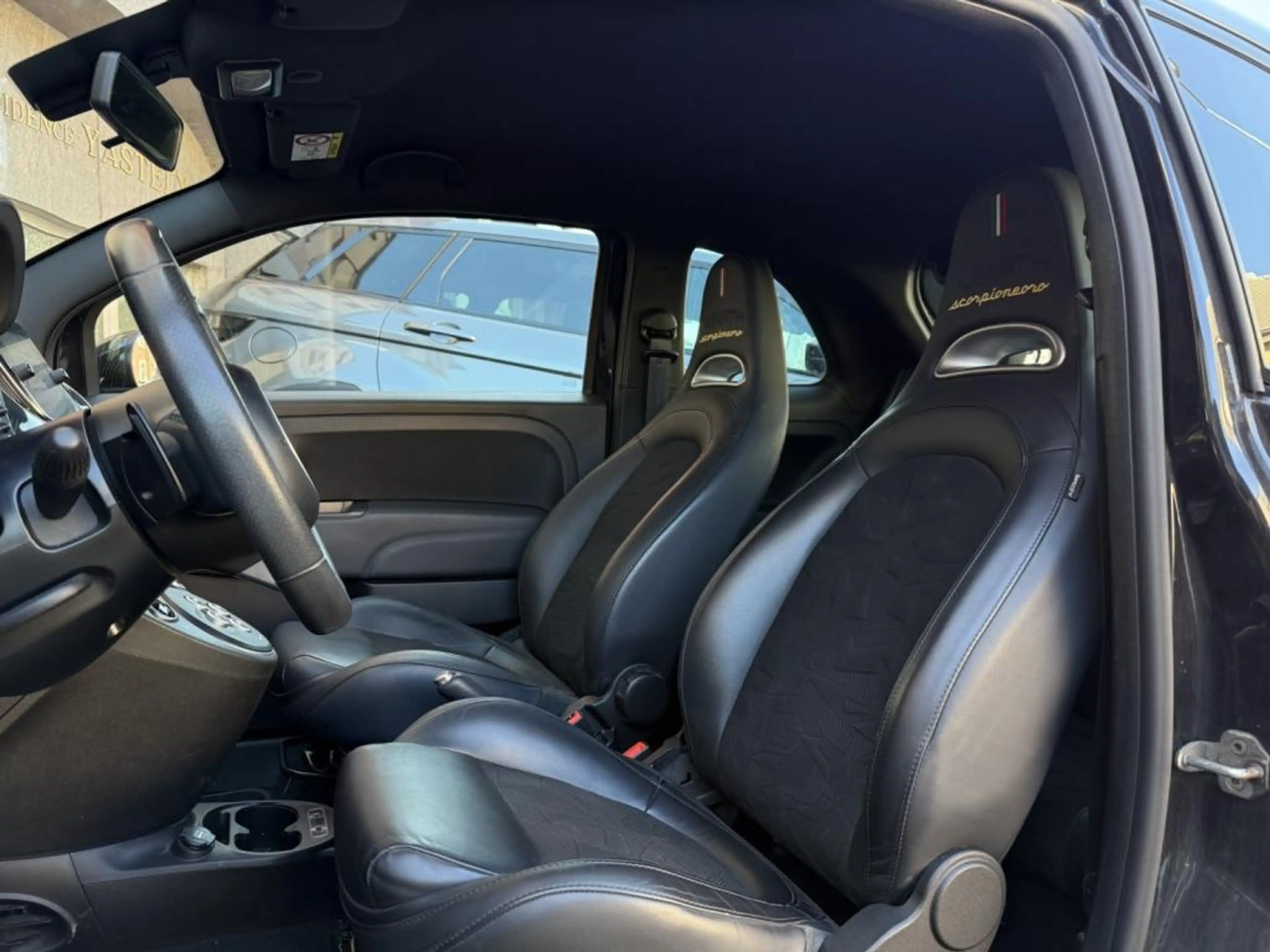 Abarth 595 SCORPIONEORO CARBON FACELIFT BEATS — photo 13