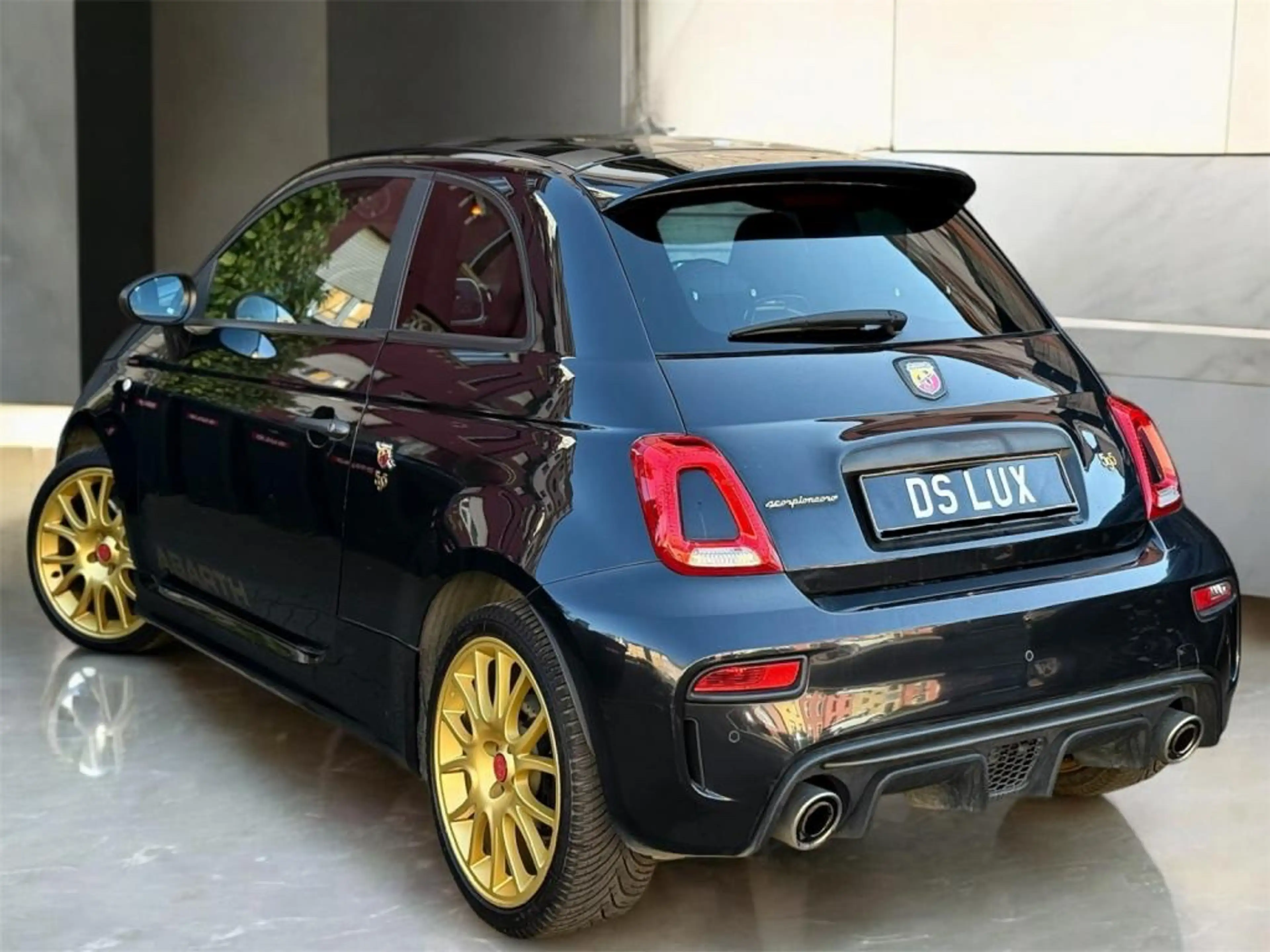Abarth 595 SCORPIONEORO CARBON FACELIFT BEATS — photo 5