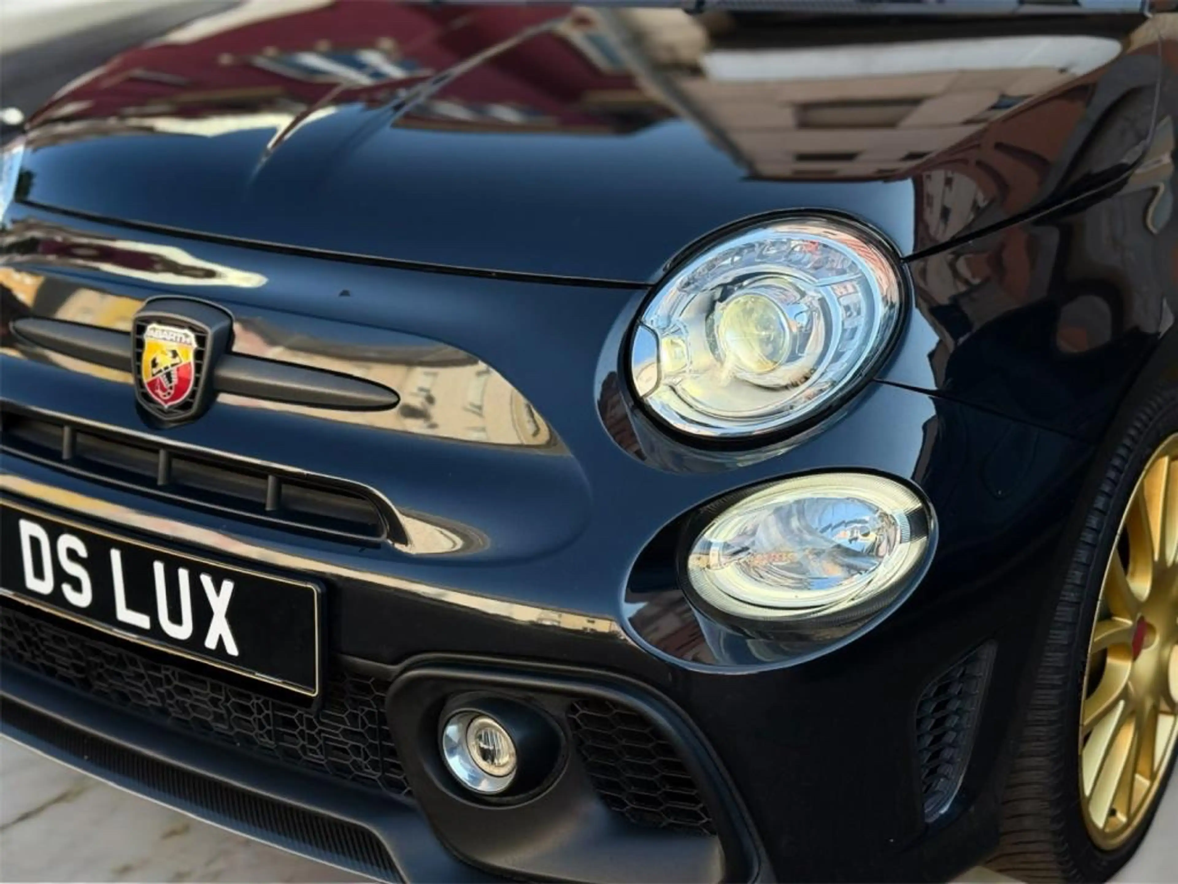 Abarth 595 SCORPIONEORO CARBON FACELIFT BEATS — photo 4