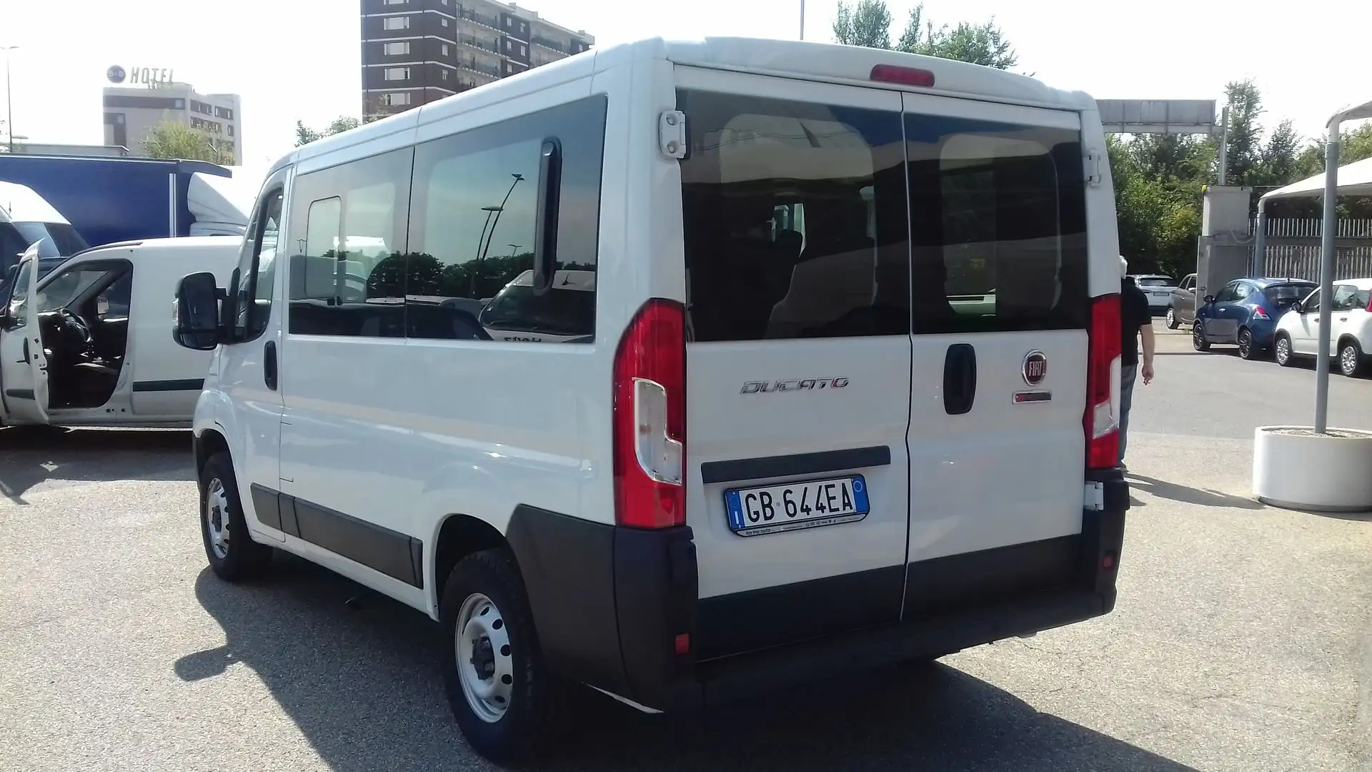 Fiat Ducato 30CH1 PANORAMA 9 POSTI PASSO CORTO TETTO BASSO 2. Bianco - 2
