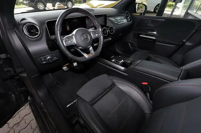 Mercedes-Benz B-Class view 8