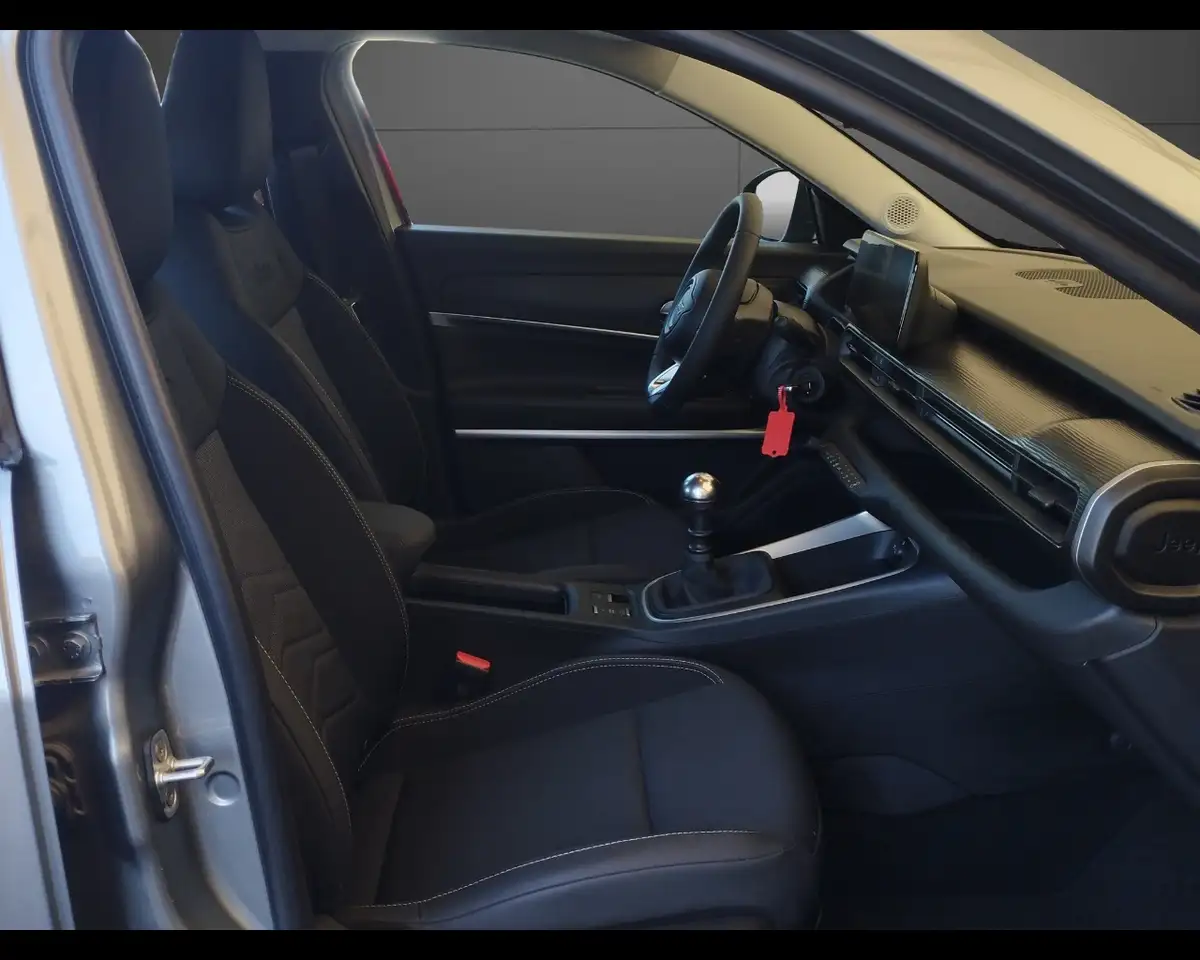 Jeep Avenger 1.2 Turbo 100 CV Altitude, миниатюра 18