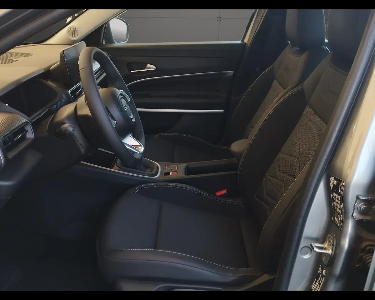 Jeep Avenger 1.2 Turbo 100 CV Altitude, миниатюра 9