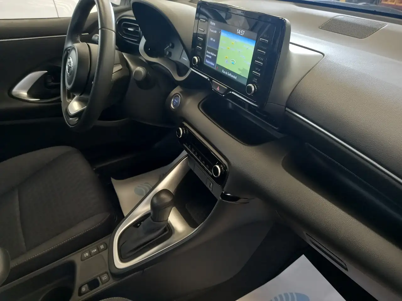 Toyota Yaris Yaris — photo 9