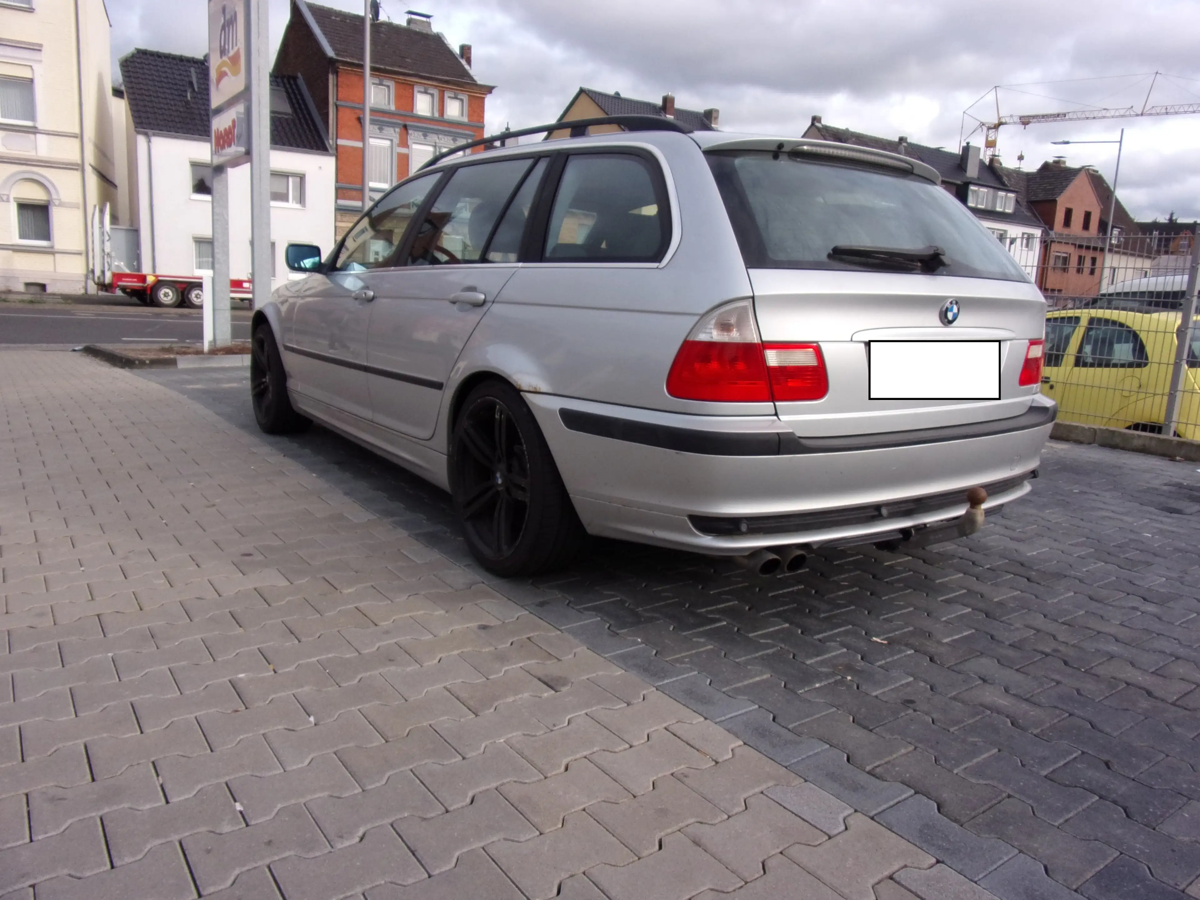 BMW 325 325xi touring — photo 6