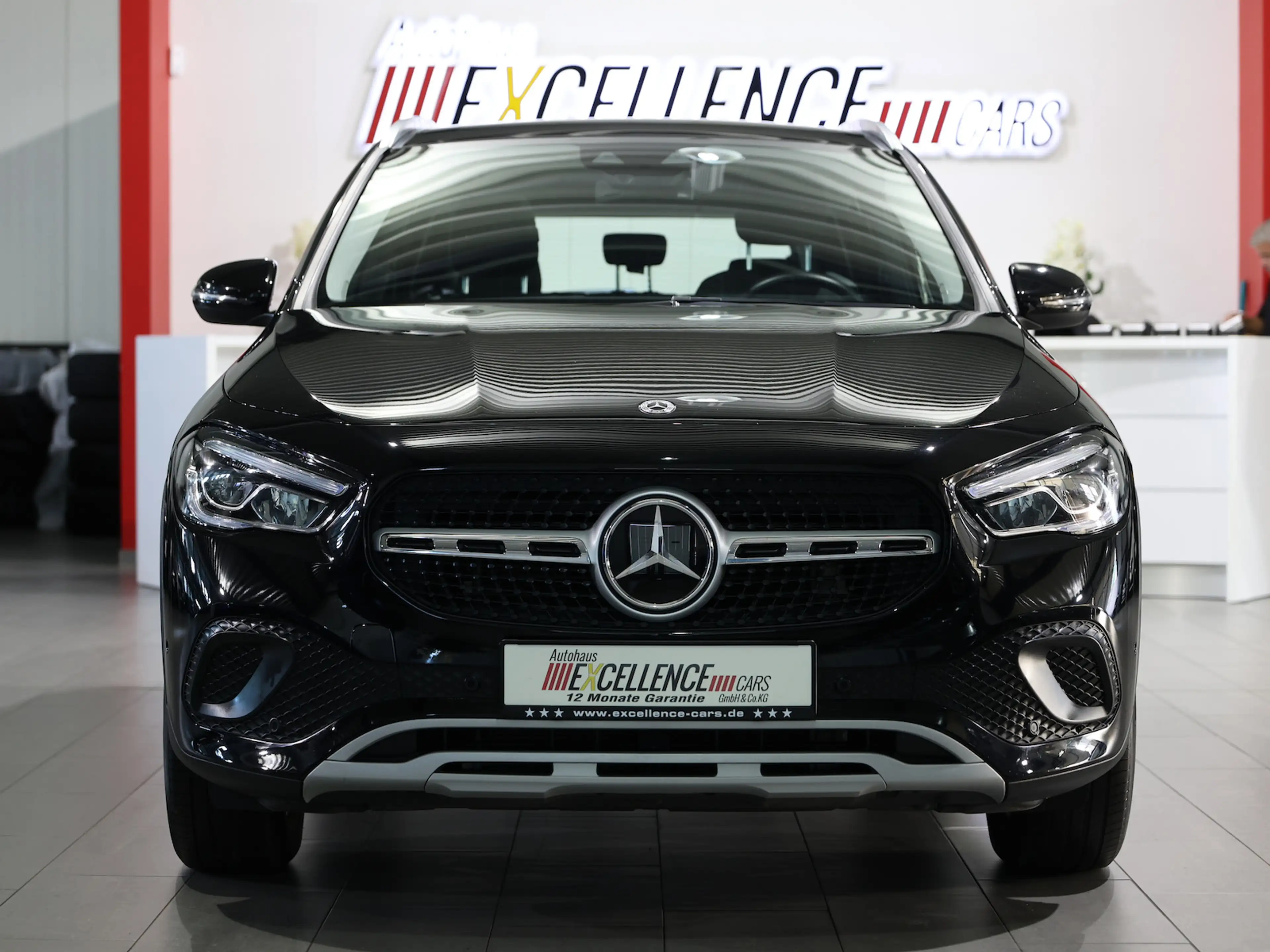 Mercedes-Benz GLA 180 d STYLE BUSINESS ADVANCED PANORAMA / LED — photo 6