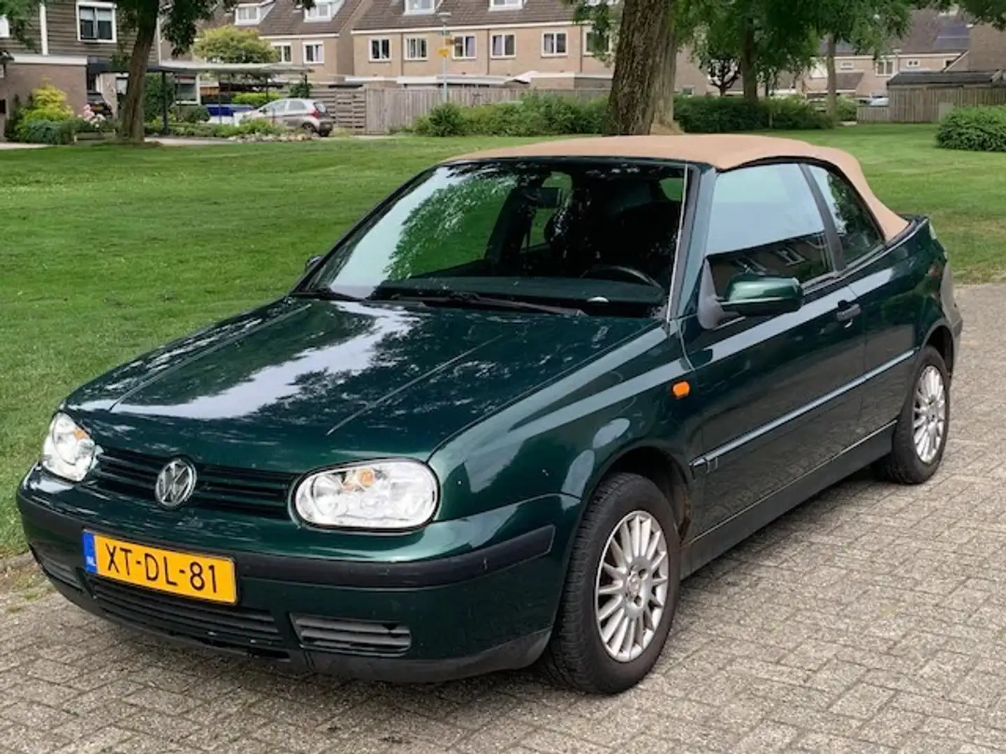 Volkswagen Golf Cabriolet 1.8 Trendline Zielony - 1