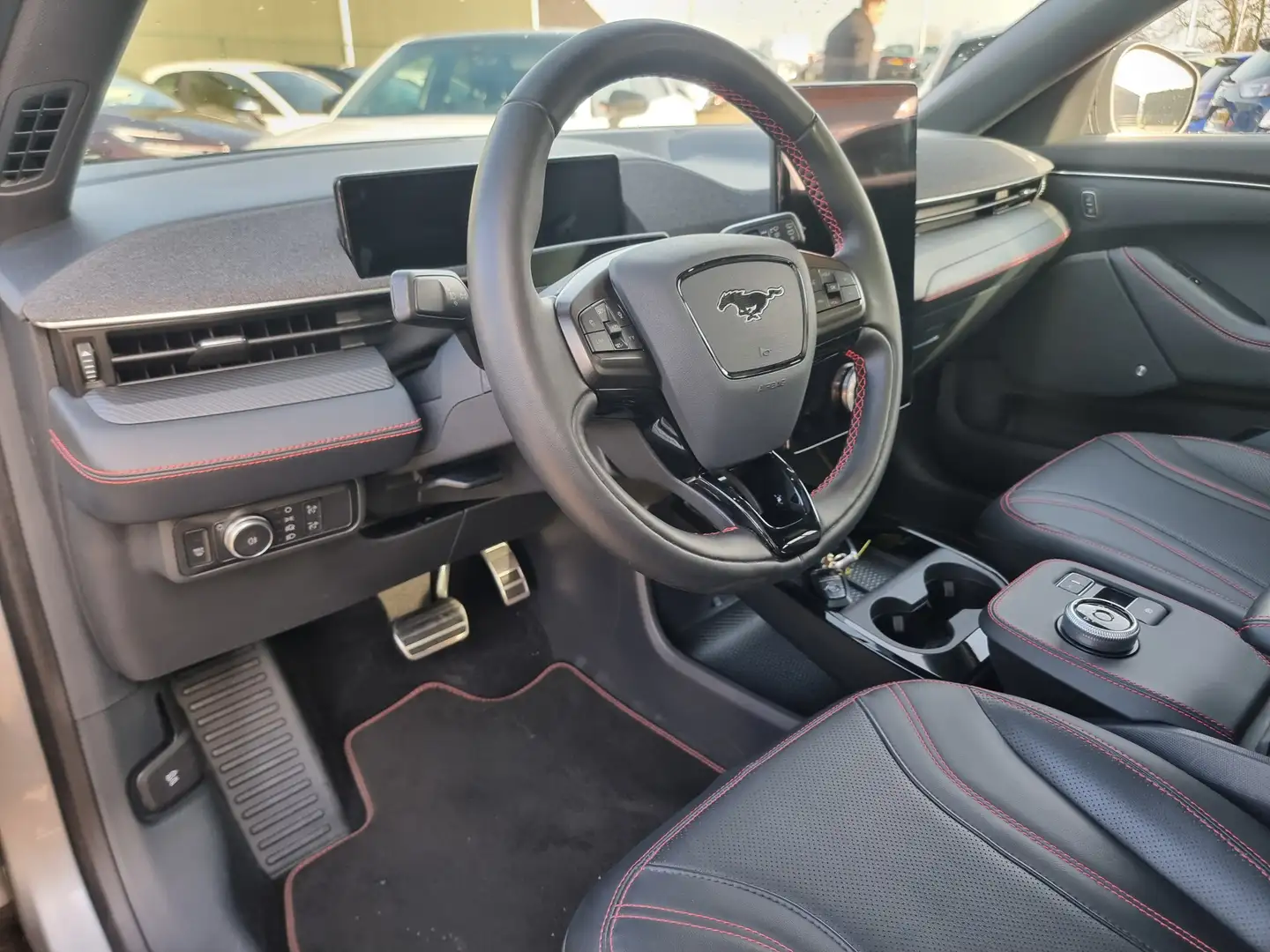 Ford Mustang Mach-E AWD 75 kWh | Pano | Premium Audio | Technology Pac Grau - 2