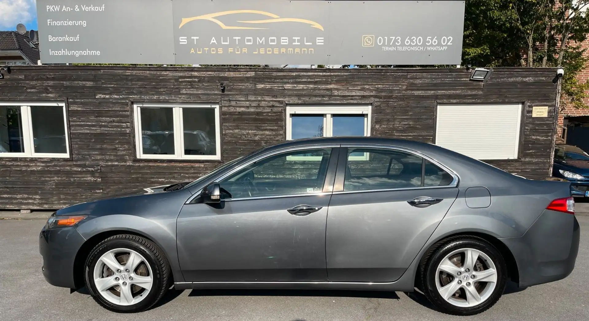 Honda Accord Lim. 2.4 Executive 97TKM*AUTO*KLIMA*XENON Grau - 2