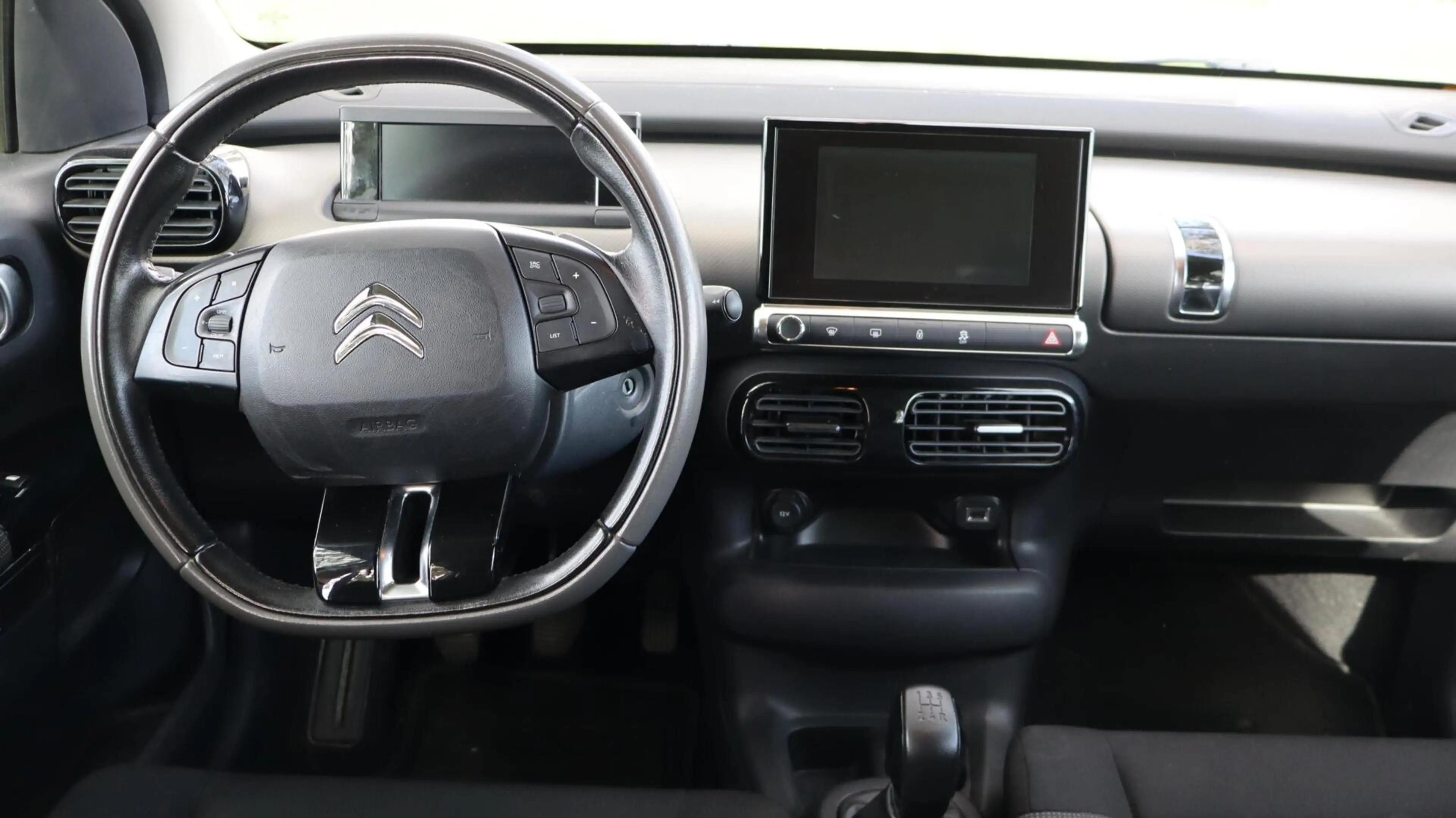 Citroen C4 Cactus 1.2 PureTech Business — photo 11