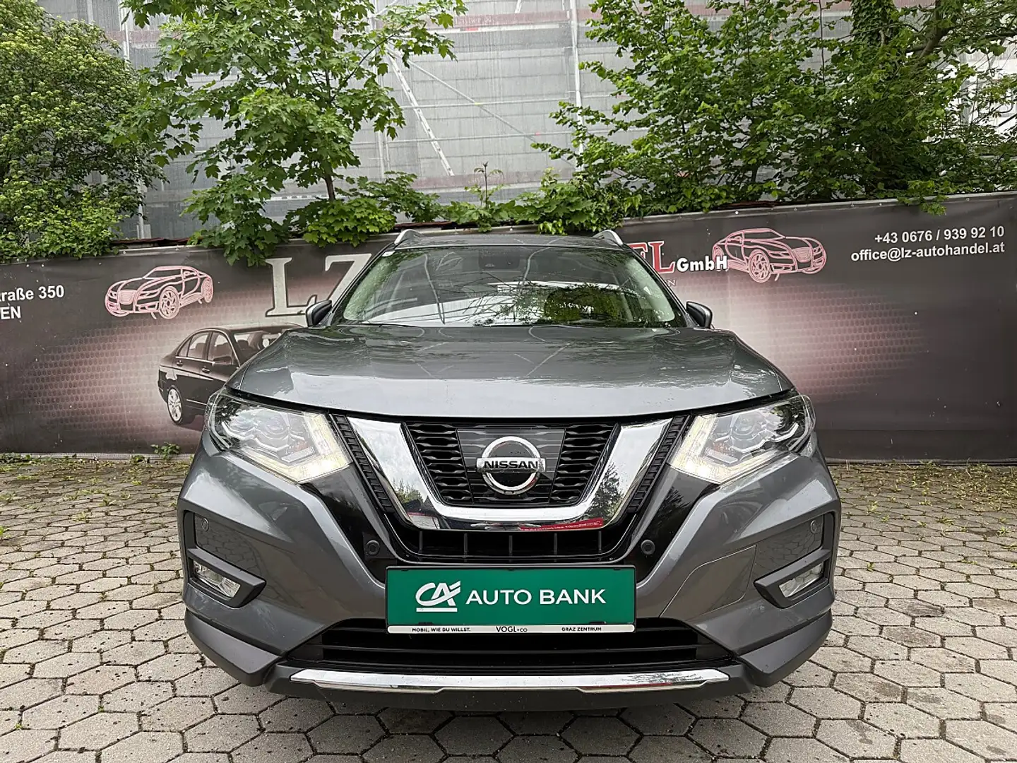 Nissan X-Trail X-TRAIL 2,0dCi Tekna ALL-MODE 4x4 Grau - 2