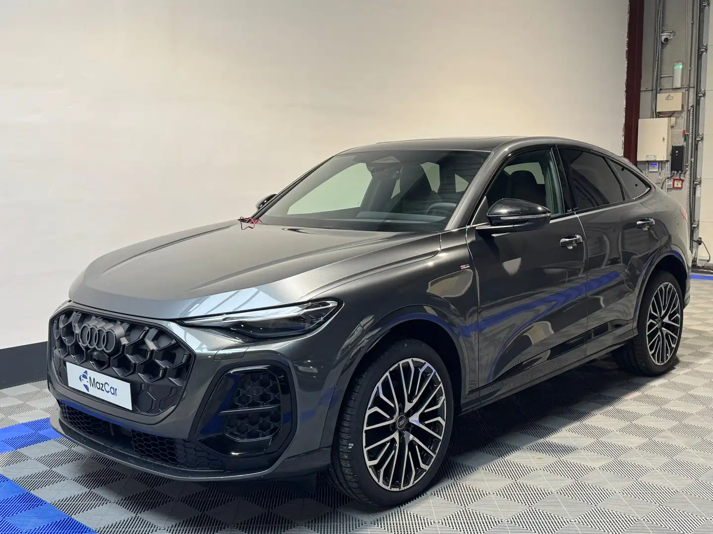 Audi Q5 Q5 2.0 TFSI Quattro S line S tronic Grijs - 1