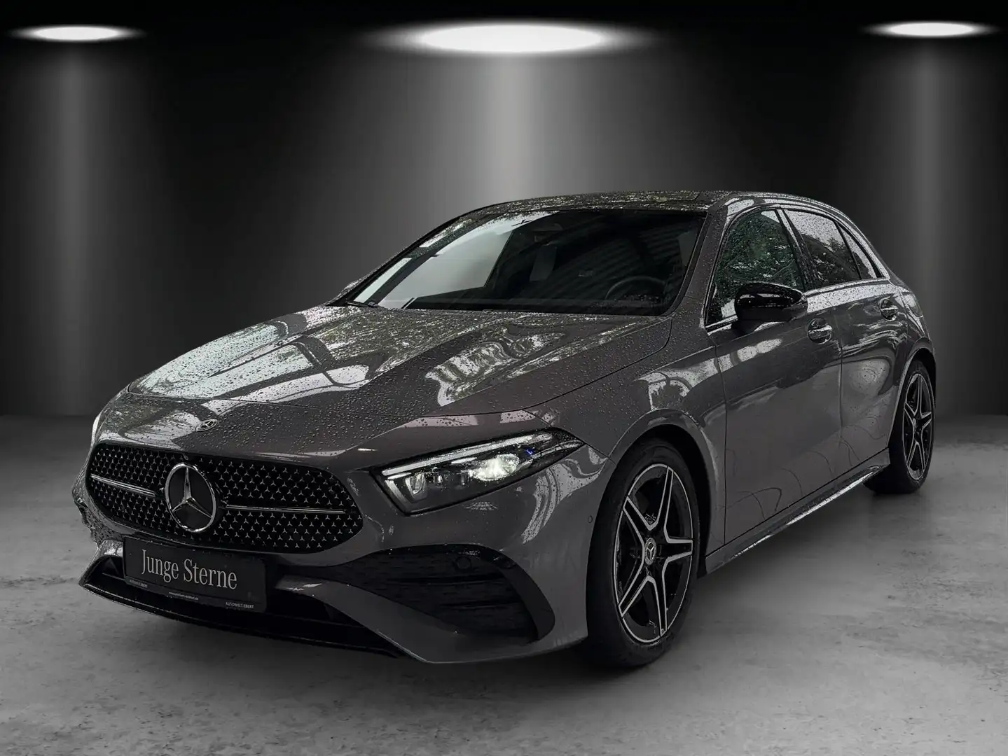 Mercedes-Benz A 220 A220 4M AMG Prem+ MLED Pano HUD Memo KeyGo Night Grau - 1