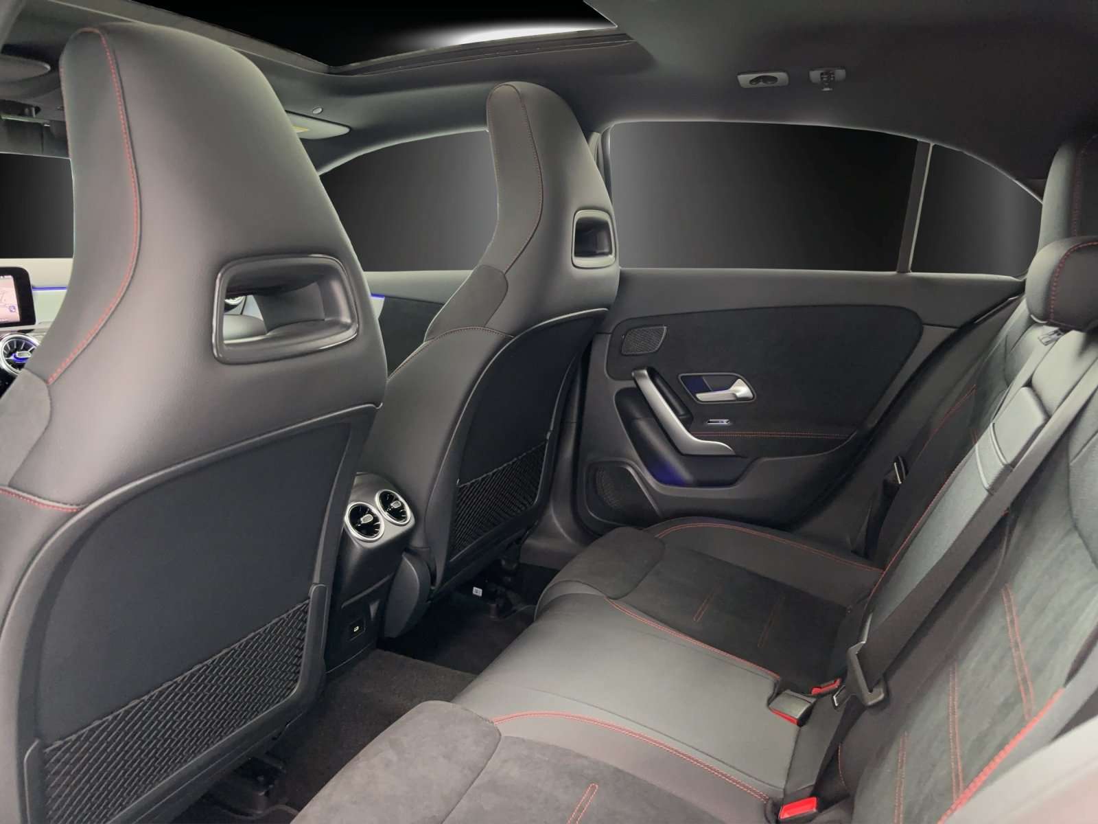 Mercedes-Benz A 220